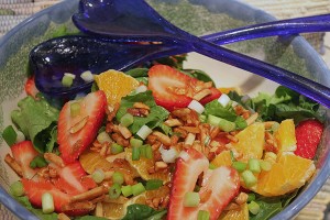 STRAWBERRY SPINACH SALAD WITH TANGY CITRUS DRESSING