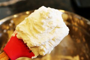 Stabilized Whipped Cream | cheerykitchen.com