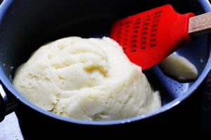 All-American Cream Puffs | cheerykitchen.com